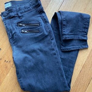 Madewell Skinny Skinny size 28 washed black.